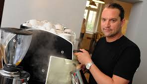 Aber meine rückkehr in die 'lindenstraße' ist eine psychedelische geschichte. Benny Beimer Ist Jetzt Barista B Z Berlin