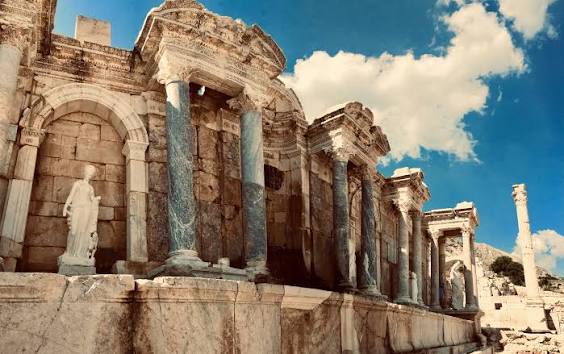 Sagalassos Antik Kenti: Toroslar'ın Aşk Şehri ve Antoninler Çeşmesi