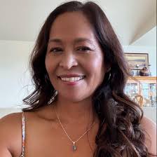 Drivers beware of woman in traffic