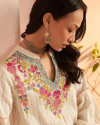 Perfect summer prints for your wardrobe that take you from Am to pm in  style. Capturing the very essence of summer