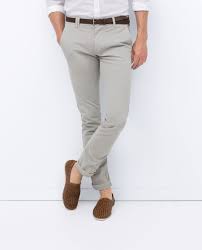 Pin Von Edwin Harper Auf Fashion Manner Outfit Business Casual Manner Graue Chinohose