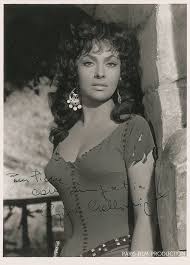 Gina Lollobrigida Actriz De Cine Y Television Nacida En Subiaco Italia El 4 De Julio De 1927 Gina Lollobrigida Beautiful Actresses Italian Actress