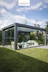 Moderne Freistehende Alu Uberdachung Terrasse Glasschiebewande Cube Gartenzimmer Kaltwintergarten In 2020 Uberdachung Terrasse Terrassenuberdachung Uberdachungen