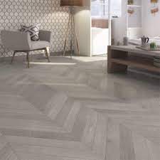 Check spelling or type a new query. Parquet Chene Grise Vitrifie S Point De Hongrie La Parqueterie By Alsapan Leroy Merlin