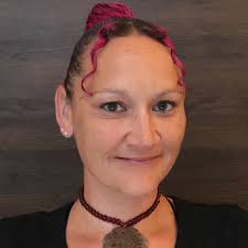 Kelly Ryder's Instagram, Twitter & Facebook