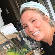 Bobbie Yeager's Instagram, Twitter & Facebook