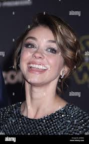 Sarah Hyland 12142015 Star Wars The Force Awakens Premiere held at the  Dolby Theatre in Hollywood, CA Photo by Kazuki Hirata   HollywoodNewsWire.net Stock Photo - Alamy