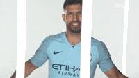Alien vs predator shower alex ferguson manchester. Aguero Gifs Get The Best Gif On Giphy