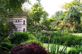 Le Jardin Des Lianes Cheriennes 62 Garden Structures Garden Plants