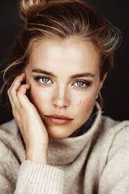 Lookslikefilm Join The Most Exciting Photography Community Now Beauty Portrait Portrait Headshot Poses