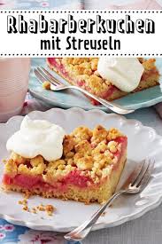Der rhabarberkuchen kann ganz normal und wahlweise: Rhabarberkuchen Mit Streuseln Das Rezept Fur Den Klassiker Lecker Rhabarberkuchen Mit Streusel Rhabarberkuchen Backrezepte