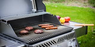 Don't leave a lit grill unattended. How To Buy A Grill The Right Way Reviewed