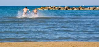 Maybe you would like to learn more about one of these? Urlaub In Senigallia Blaues Meer Und Feiner Samtstrand