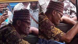 Lagos residents suffer as major routes in lagos are how can lagos state government decide to lose money because a president is coming and how. Buhari Lookalike Spotted In Lagos Driving Danfo Nigerians React