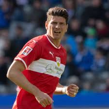 Vfb nachwuchsподлинная учетная запись @jungundwild. Mario Gomez Statistik Des Sturmers Fur Tore Vorlagen Und Titel Vfb