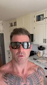 Headed to Salt Lake to visit a buddy. Greg Lapin Check this guy out he's an  absolute weapon and as solid as they come. See you soon👊🏻 @greglapin  @firefighteramp #saltlakecity #limblossfitness #fieldcraftsurvival #