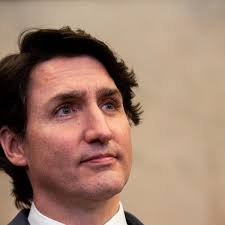 Ottawa shirking duty to help Canadians stuck abroad