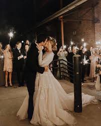 I Loved Using Sparklers At My Wedding Soo Pretty Www Jessiedressesin Blogspot Com Night Wedding Photos Dream Wedding Wedding