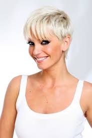 Sarah harding rose to fame and fortune as part of global superstar pop group girls aloud. Sarah Harding Photostream Short Blonde Hair Girls Aloud Hipster Hairstyles