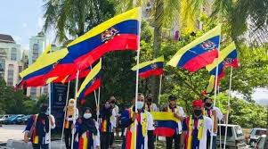 Latar belakang bendera negeri wilayah persekutuan. Kibaran Bendera Wilayah Persekutuan Hiasi Putrajaya Umno Putrajaya