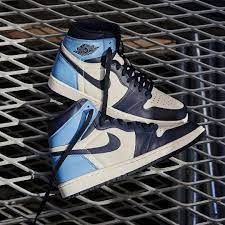 The air jordan 1 was a revolutionary, futuristic shoe when it was first released in 1985. Pin On Air Jordan 1