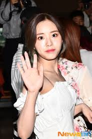 May 17, 2021 · fromis_9 (프로미스나인; Fromis 9 Park Jie Won See Han Ji Min A Second