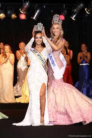 A community united even when we're apart #universeunited miss universe 2019 is zozibini tunzi from south africa learn more about the. Didcot S Miss Universe Contestant Tells Us About Female Empowerment Charity Work And Ball Gowns Oxford Mail