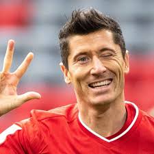 Левандовский роберт / robert lewandowski. Wahnsinn Nachste Tor Gala Von Bayern Star Lewandowski Mehr Sport