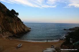 The very personal story within canadian drama '14 days, 12 nights': Les Temperatures A Rosas Sur La Costa Brava