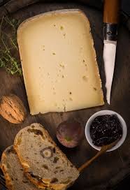 Voici Les 40 Fromages Preferes Des Francais Elle A Table En 2020 Fromage Cuisine Et Boissons Alimentation