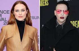 Evan rachel wood is an american actress, voice actress, fashion model, and singer. Evan Rachel Wood Accuses Ex Marilyn Manson Of Grooming Horrifically Abusing Her For Years