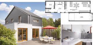 Es ist fast voll unterkellert mit zwei urigen gewölbekellern. Raumwunder Fur Schmale Grundstucke