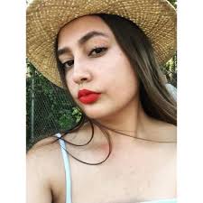 Valeria Olvera (@valeolveraaaa)