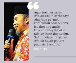 Menurut prie gs, para pembaca karyanya adalah para leader yang tak sempat ke toko buku. Prie Gs Ar Twitter Bukan Fatwa