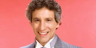 There was evidence of bird faeces”: Vultures Picked the Meat Off of  Seinfeld Actor's Corpse