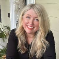 Beth Mcauley's Instagram, Twitter & Facebook