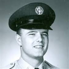 Robert Sluder's Instagram, Twitter & Facebook