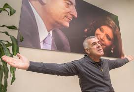 Las noticias de última hora, verídicas y sin censuras de dady brieva. Dady Brieva En El Dia De La Lealtad El Kirchnerismo Es Una Version Mejorada Del Peronismo Radio Mitre