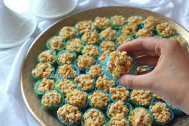 Silk roads cuisines maakt vegan en glutenvrije koekjes voor het suikerfeest. Chocolade Flakeskoekjes Keuken Van Sou