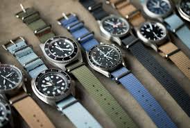 Salah satu merk jam tangan pria keren di dunia, zeca, kembali hadir dengan seri jam tangan terkini mereka. Tips Memilih Jam Tangan Pria Sesuai Karakternya Penampilan Makin Oke Awet Dipakai Sampai Lama