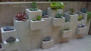 Ideas para jardineras has 1,876 members. 11 Ideas De Bloques Macetas Macetas Bloques De Cemento Jardines