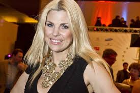 Wish tanja dexters birthday in 207 day(s). Tanja Dexters Misschien Moet Ik Wat Meer Bij Mijn Gezin Zi Het Belang Van Limburg Mobile