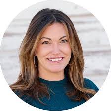 Marian Rader's Instagram, Twitter & Facebook