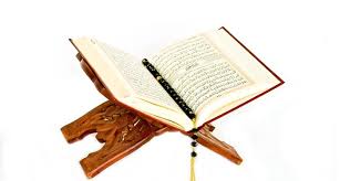 Sebagian orang merasa tidak punya waktu untuk membaca al quran padahal di dalamnya terdapat pahala yang besar. Ini Dia Manfaat Baca Al Quran Yang Mungkin Belum Anda Ketahui Islampos