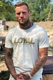 Sie wollten wasser doch kriegen benzin. Kontra K Kontra K Kontra K Tattoo Kontra K Zitate