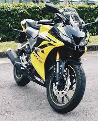 The stock version already looks good with sharp styling and exciting paint schemes like its sibling the yamaha r125. V3 R15 Bike Off 75 Felasa Eu