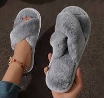 Fashion Cross Strap Fur Slippers Women Indoor Light Warm Plush Home  Slippers Woman Faux Fur Flat Heel Couple Slides Plus Size 43 - AliExpress  322