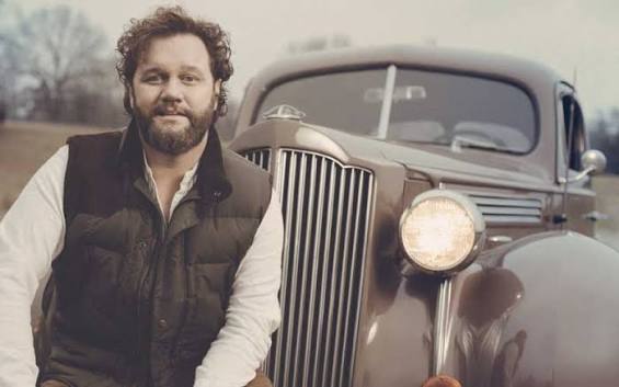 Grammy award-winning artist, David Phelps to perform Christmas concert at  HU | Huntington University