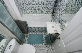 Raumspar badewanne 150 x 70 cm schürze weiß lieferumfang nur die raumspar badewanne 150 mit schürze weiß bodenlänge 98 cm inhalt 158 liter höhe der wannenfüße: Raumsparwannen Platzsparende Badewannen Gunstig Online Kaufen