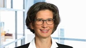 Alice Werner's Instagram, Twitter & Facebook